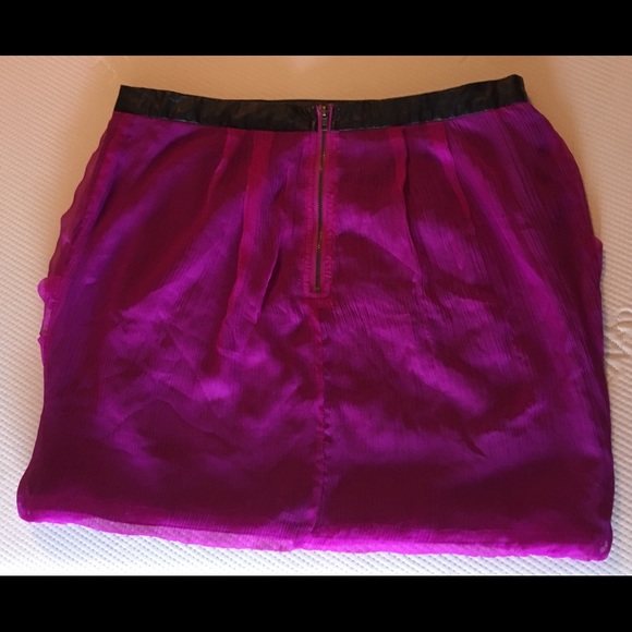 L.C.T. Knits contrast waist mini skirt, fuchsia - Picture 3 of 3